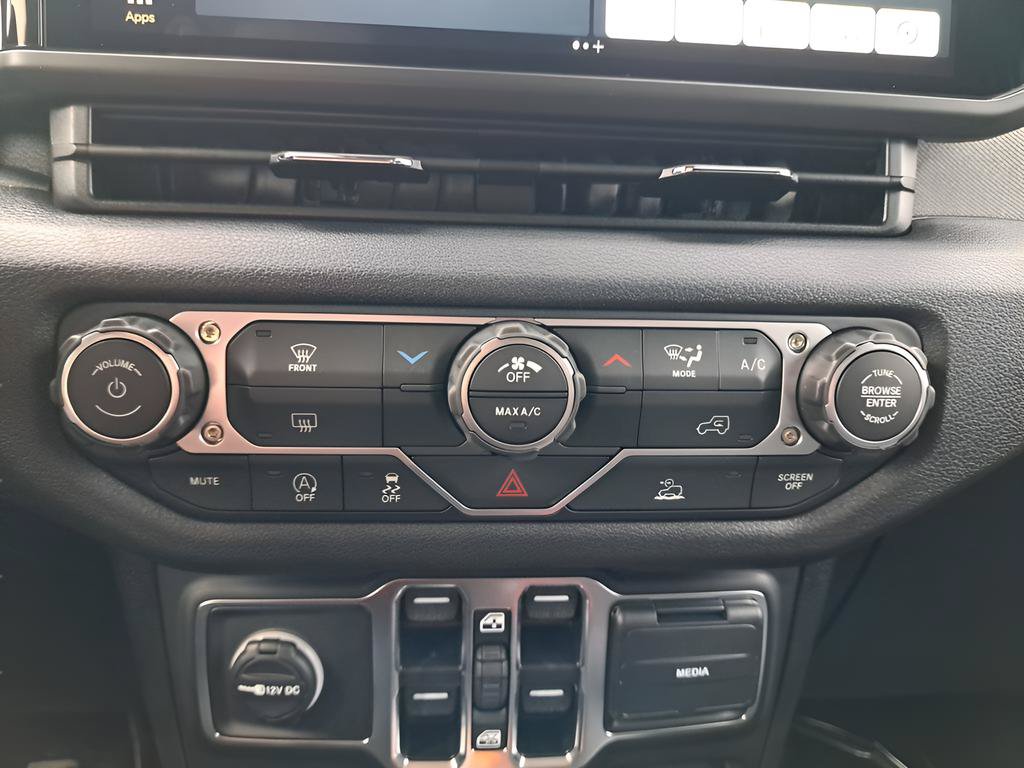 New 2025 Jeep Gladiator Sport AWD/4WD image 25