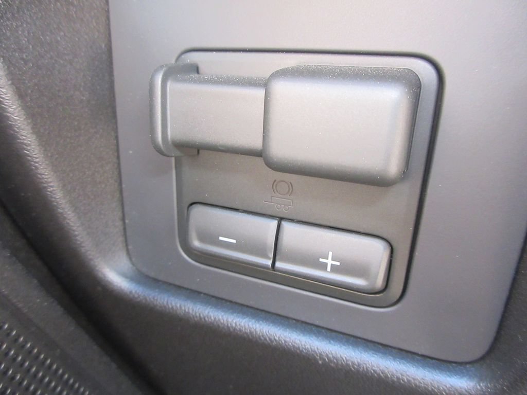 New 2026 GMC Canyon AT4 AWD/4WD image 18