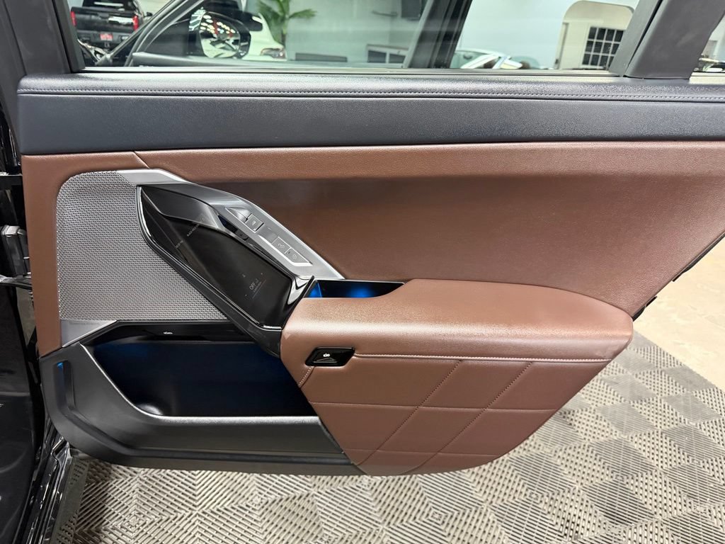 Used 2026 BMW 740i xDrive AWD/4WD image 48