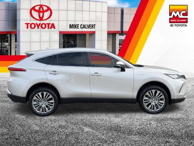 Used 2021 Toyota Venza XLE w/ Softex Package AWD/4WD image 10