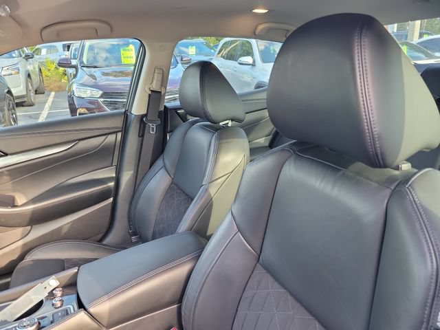 Used 2018 Nissan Maxima SR w/ Midnight Edition FWD image 17