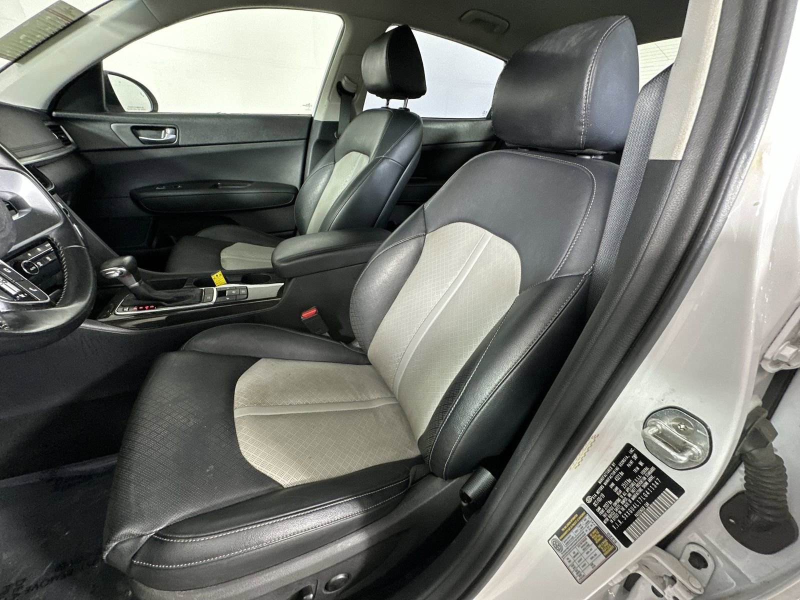 Used 2020 Kia Optima EX image 15