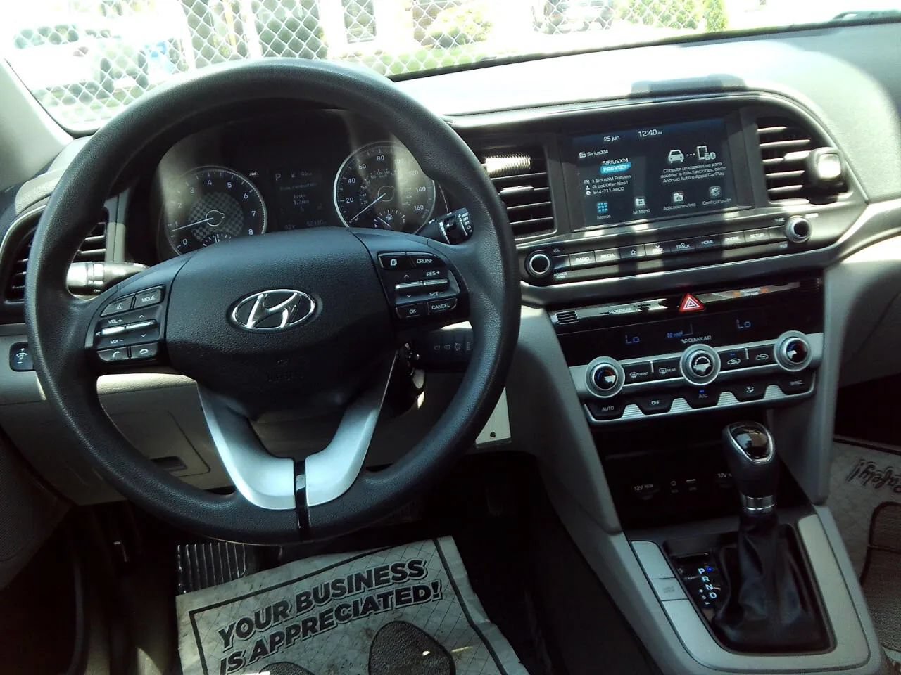 Used 2020 Hyundai Elantra SEL FWD image 13
