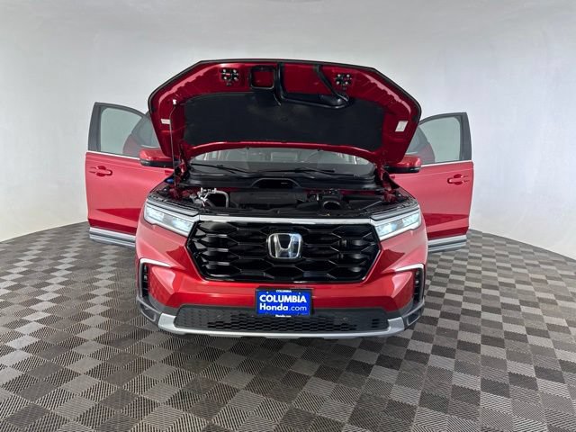 Certified 2025 Honda Pilot Touring image 14