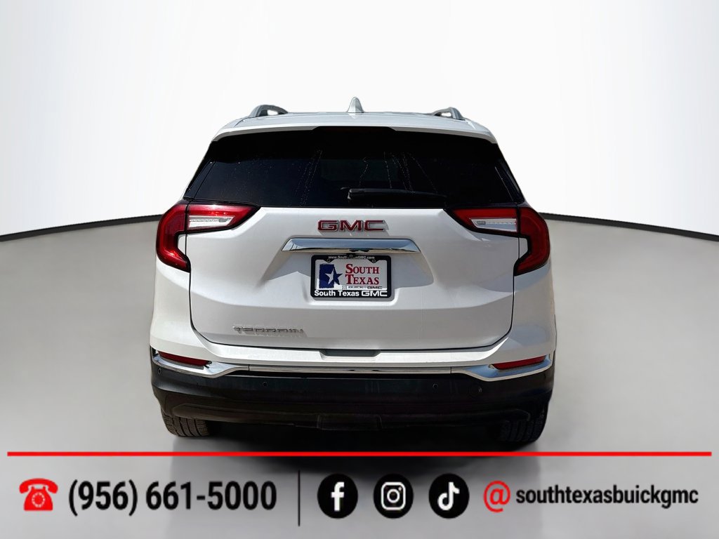 Used 2022 GMC Terrain SLT w/ Infotainment Package II FWD image 7