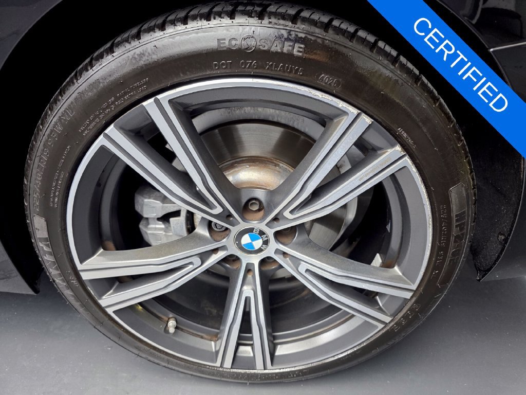 Certified 2024 BMW 330i Sedan w/ Convenience Package RWD image 17