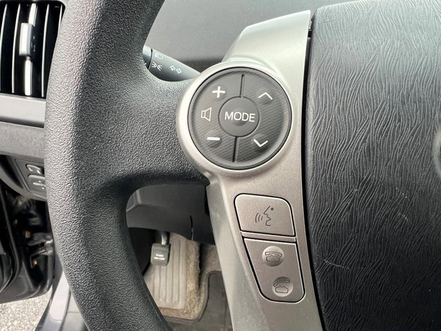 Used 2013 Toyota Prius Three image 25