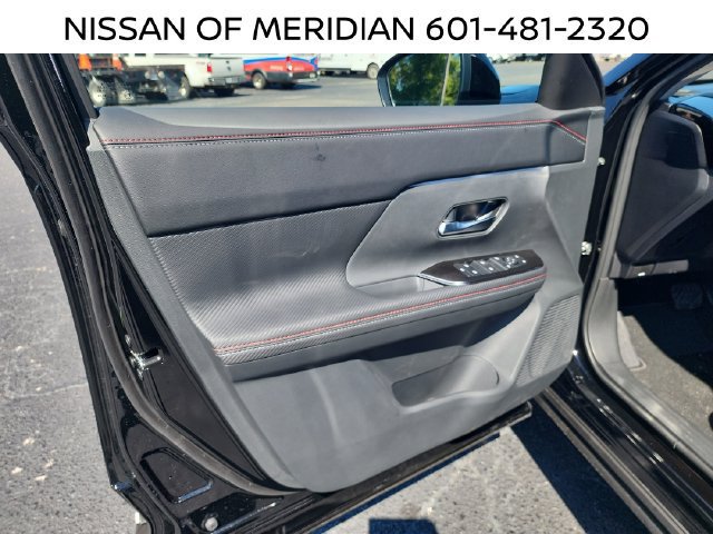 New 2027 Nissan Kicks SR FWD image 9
