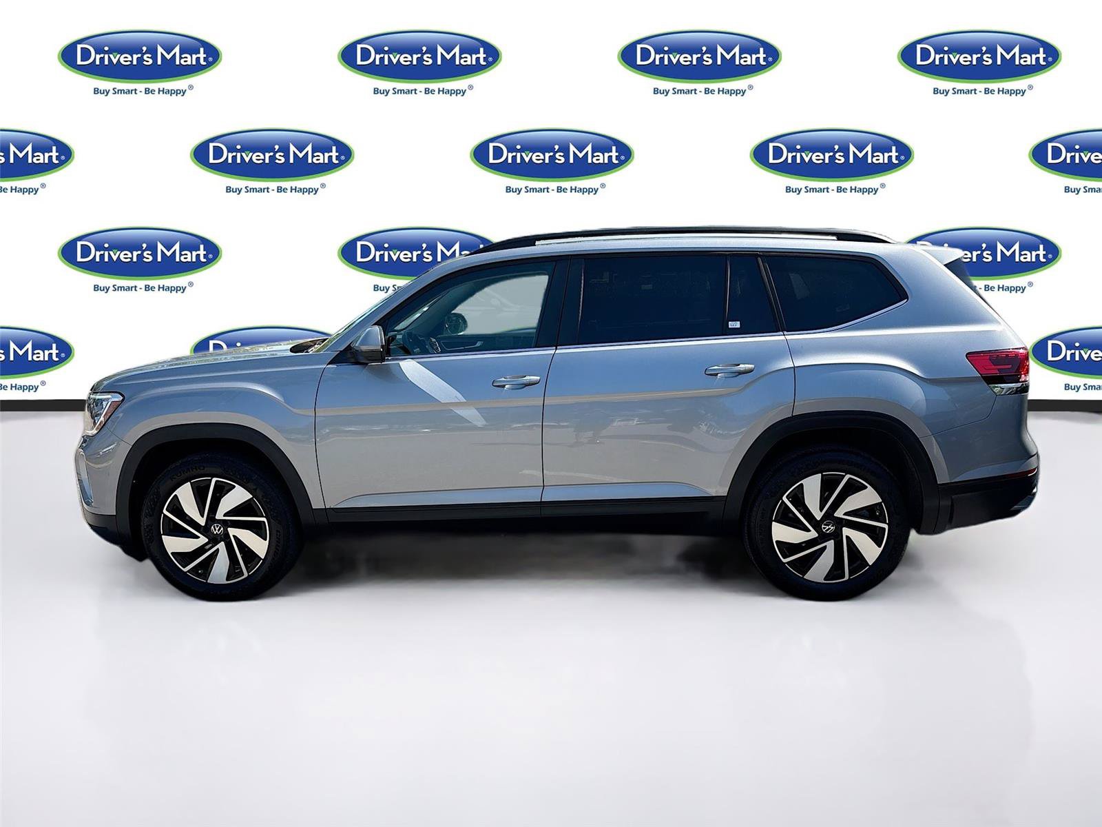 Used 2025 Volkswagen Atlas SE FWD image 4