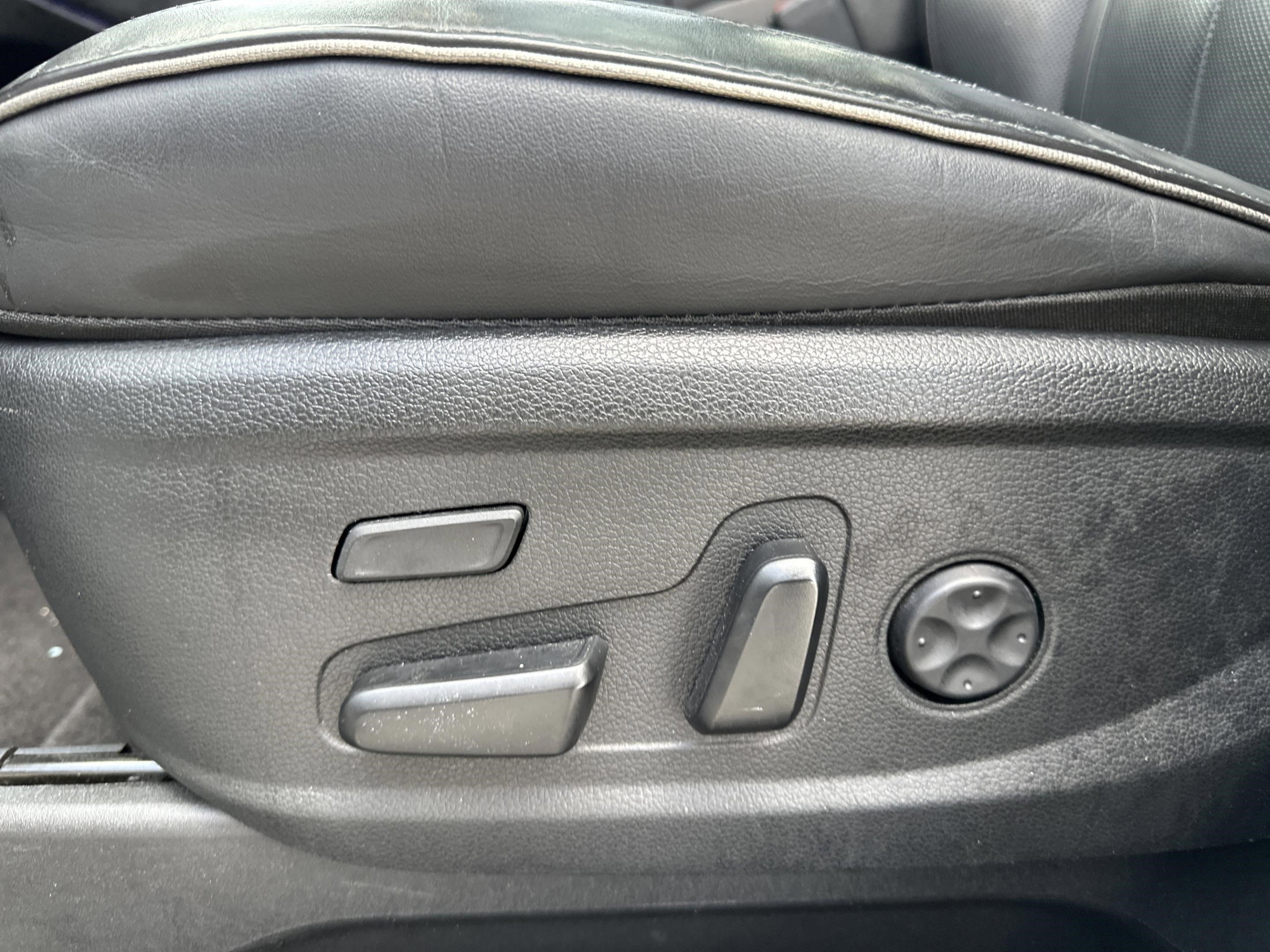 Used 2022 Hyundai Palisade Calligraphy image 17