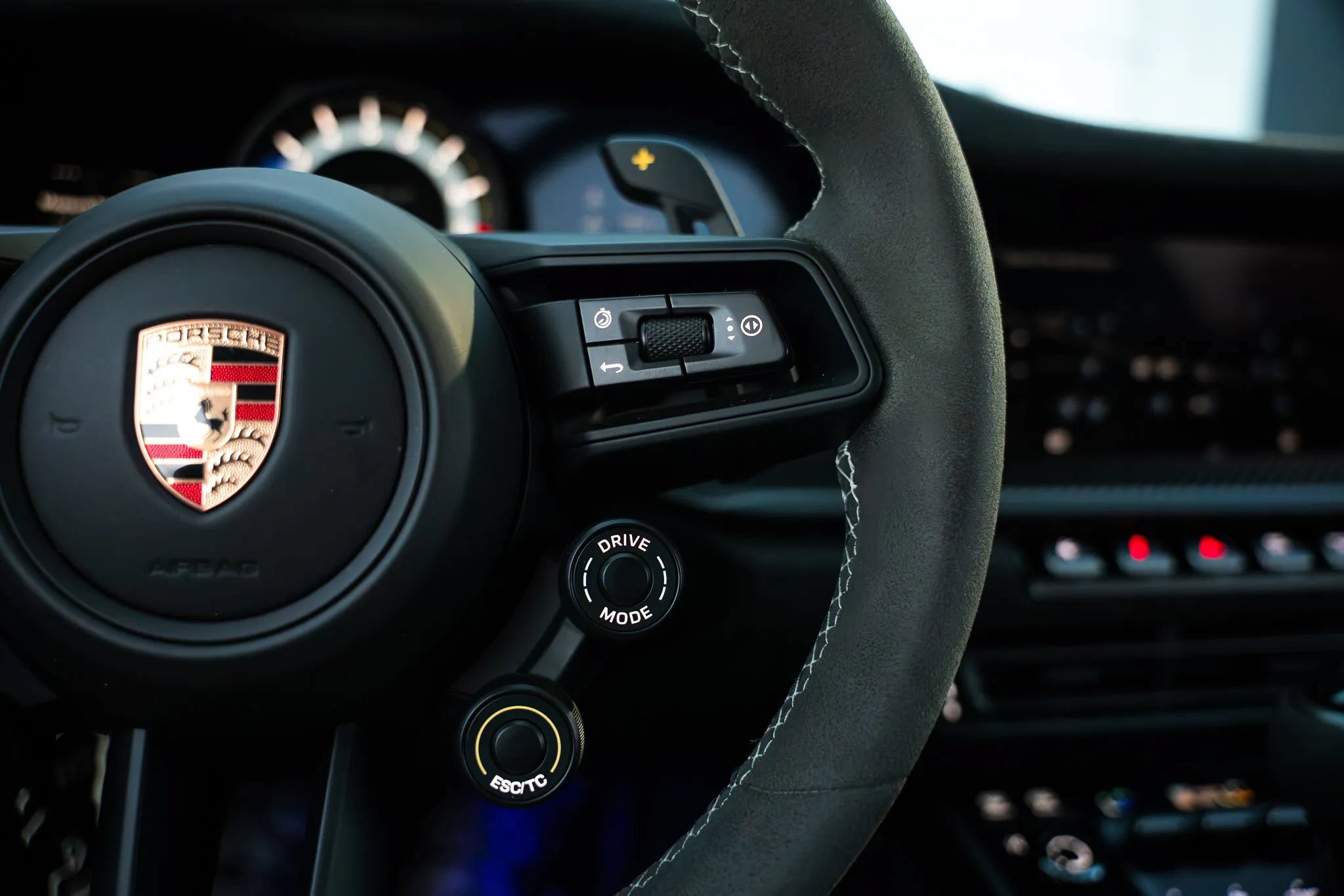 Used 2024 Porsche 911 GT3 RS RWD image 35