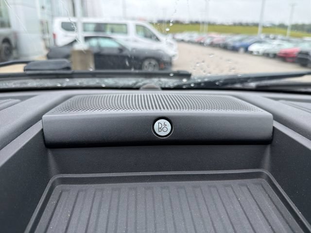 Used 2019 Ford F150 Lariat w/ Equipment Group 502A Luxury AWD/4WD image 25