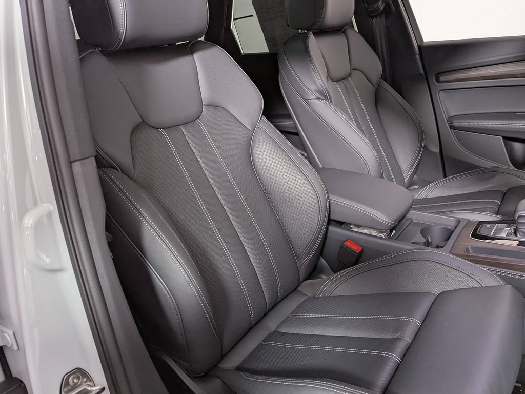 Used 2024 Audi Q5 e Premium Plus w/ Premium Plus Package AWD/4WD image 27