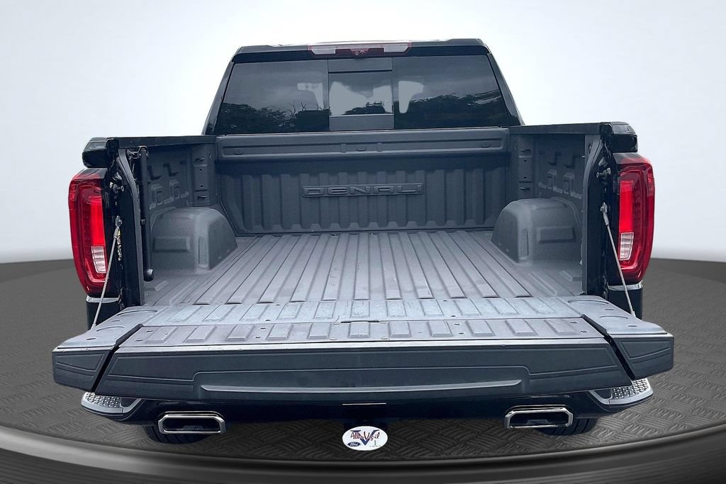 Used 2024 GMC Sierra 1500 Denali w/ Denali Reserve Package AWD/4WD image 9
