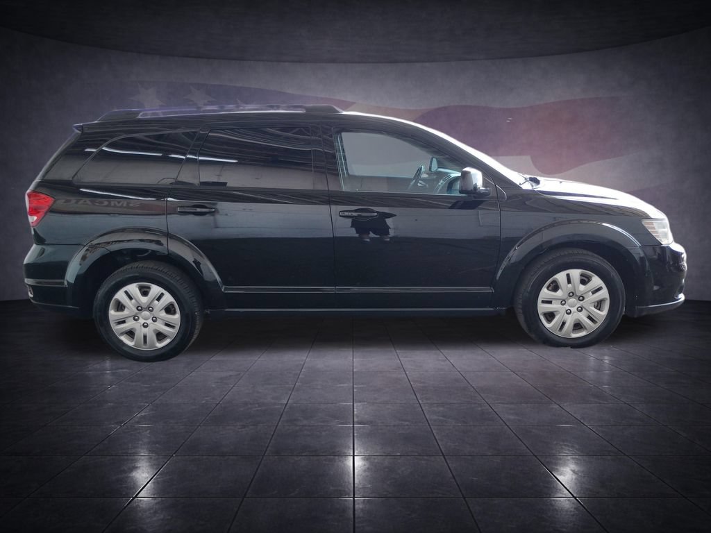 Used 2018 Dodge Journey SXT w/ Connectivity Group FWD image 6