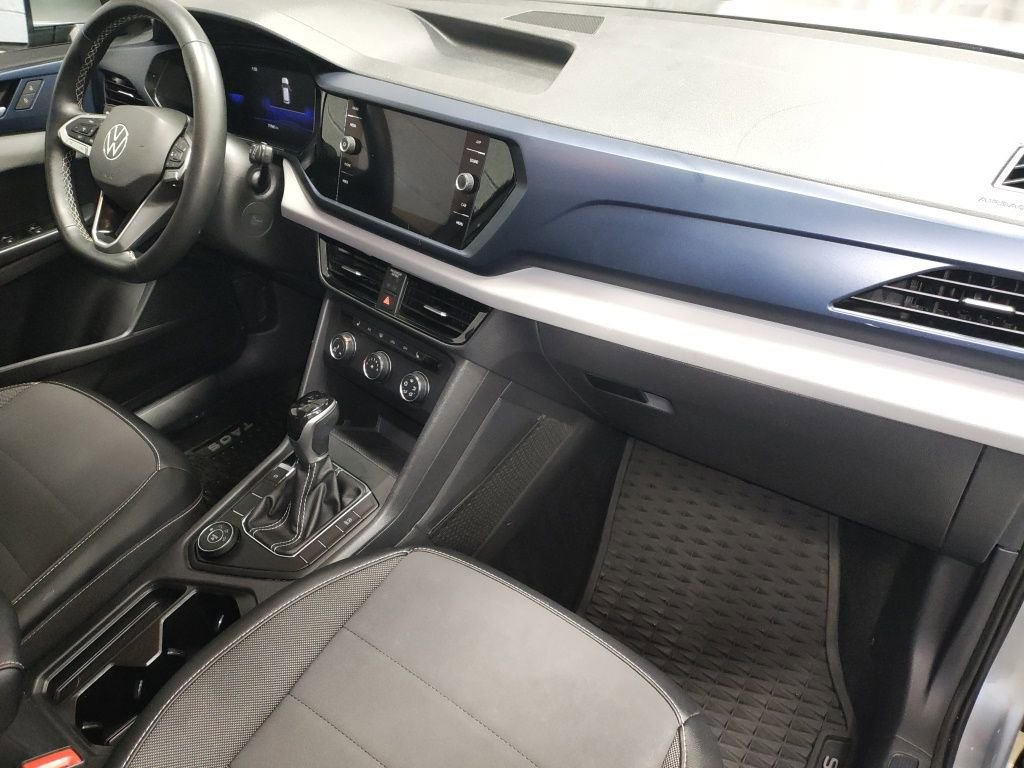 Used 2022 Volkswagen Taos SE image 8