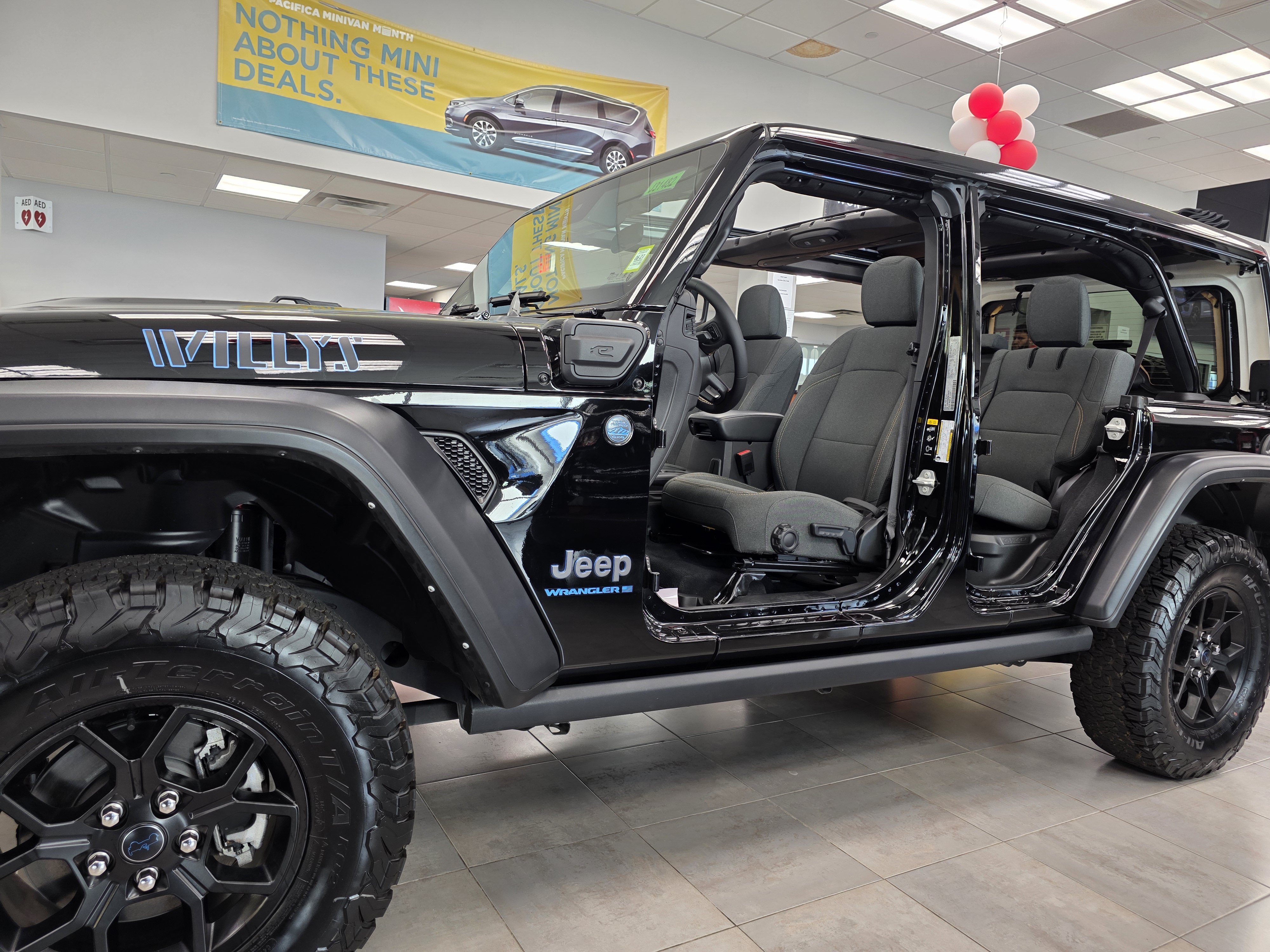New 2024 Jeep Wrangler Unlimited AWD/4WD image 11