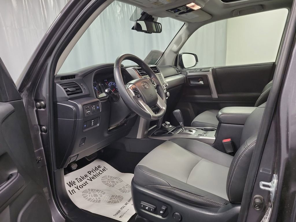 Used 2021 Toyota 4Runner SR5 Premium image 12