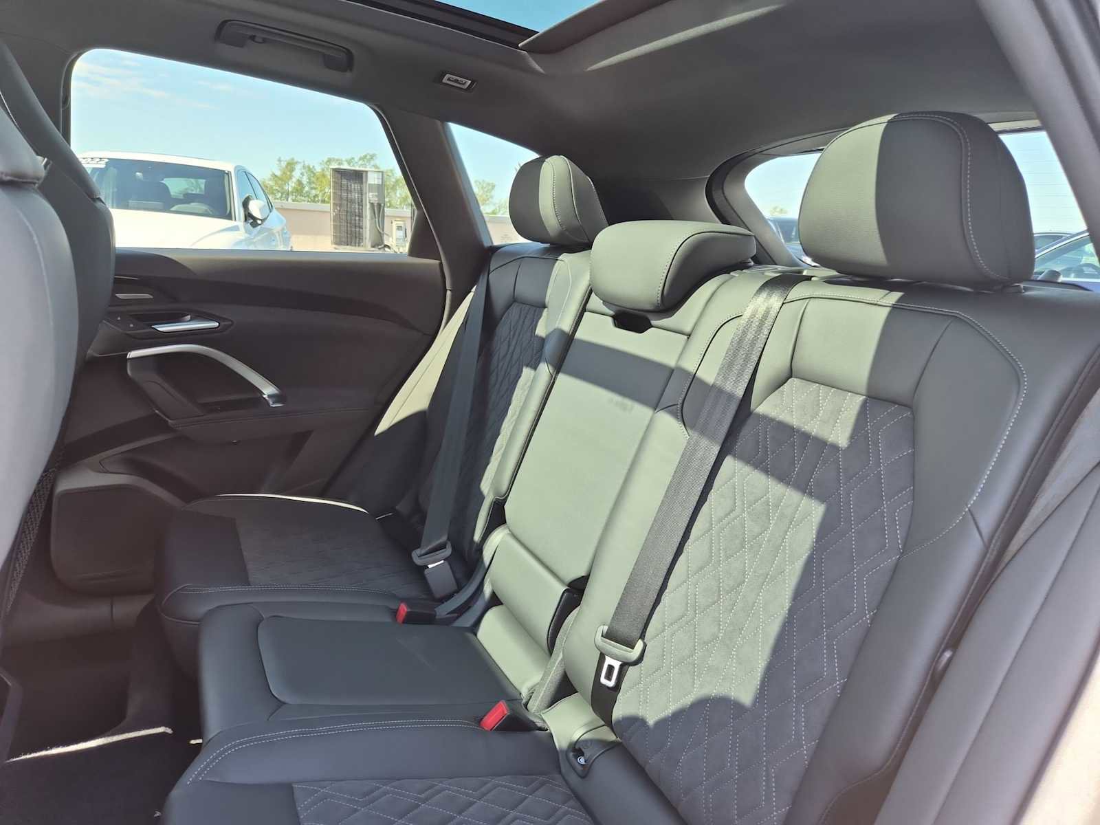 New 2025 Audi SQ5 Premium Plus image 19