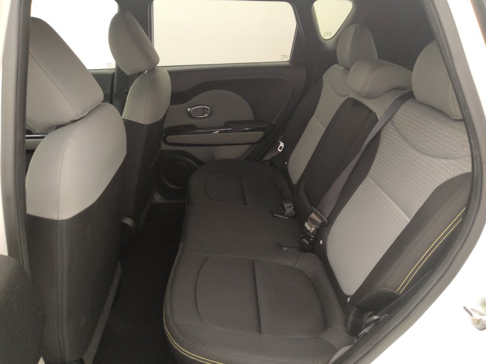 Used 2015 Kia Soul + w/ Audio Package FWD image 18