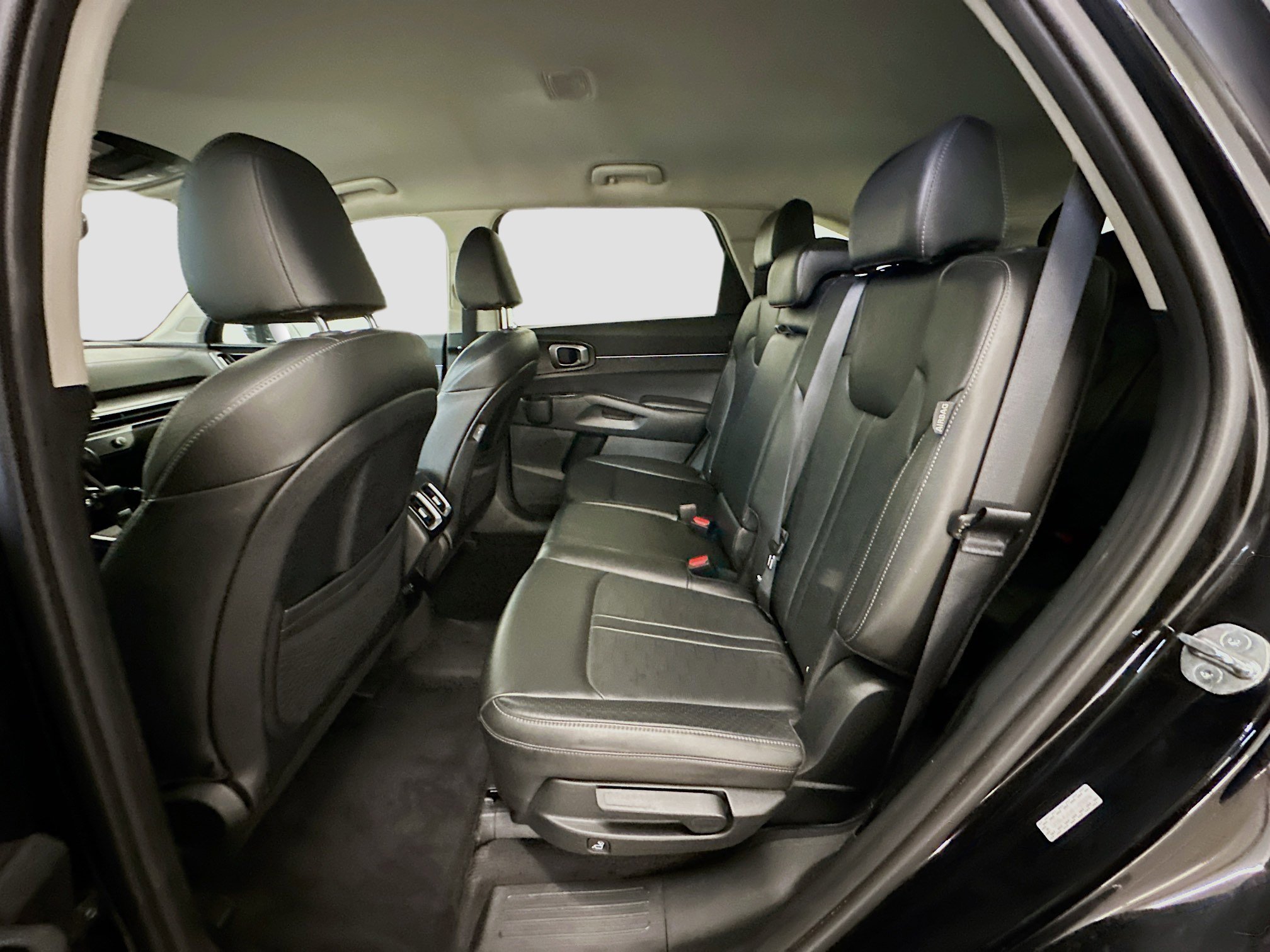 Used 2024 Kia Sorento S image 28