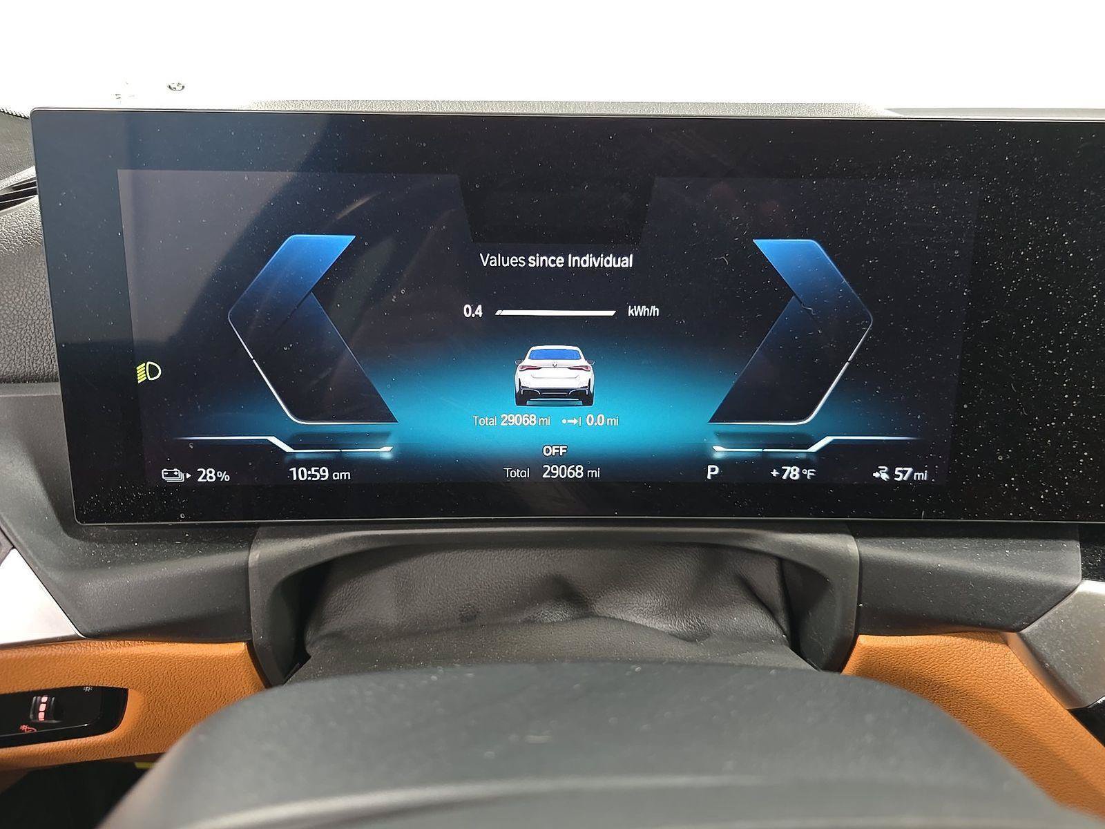 Used 2023 BMW i4 eDrive35 RWD image 9