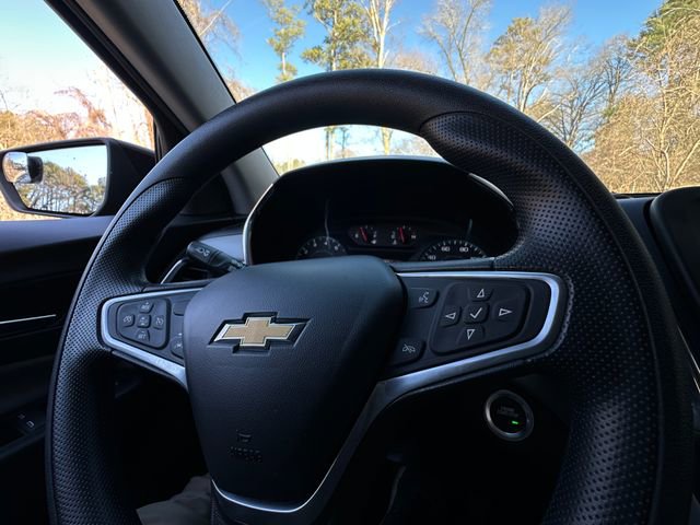 Used 2023 Chevrolet Equinox LS w/ Midnight Edition image 19