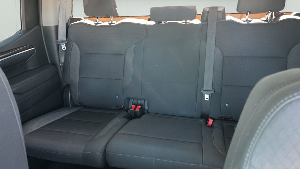 Used 2023 Chevrolet Silverado 1500 LT image 13