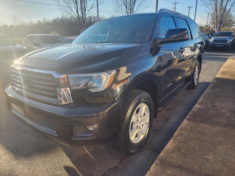 Used 2020 Toyota Sequoia SR5 image 2