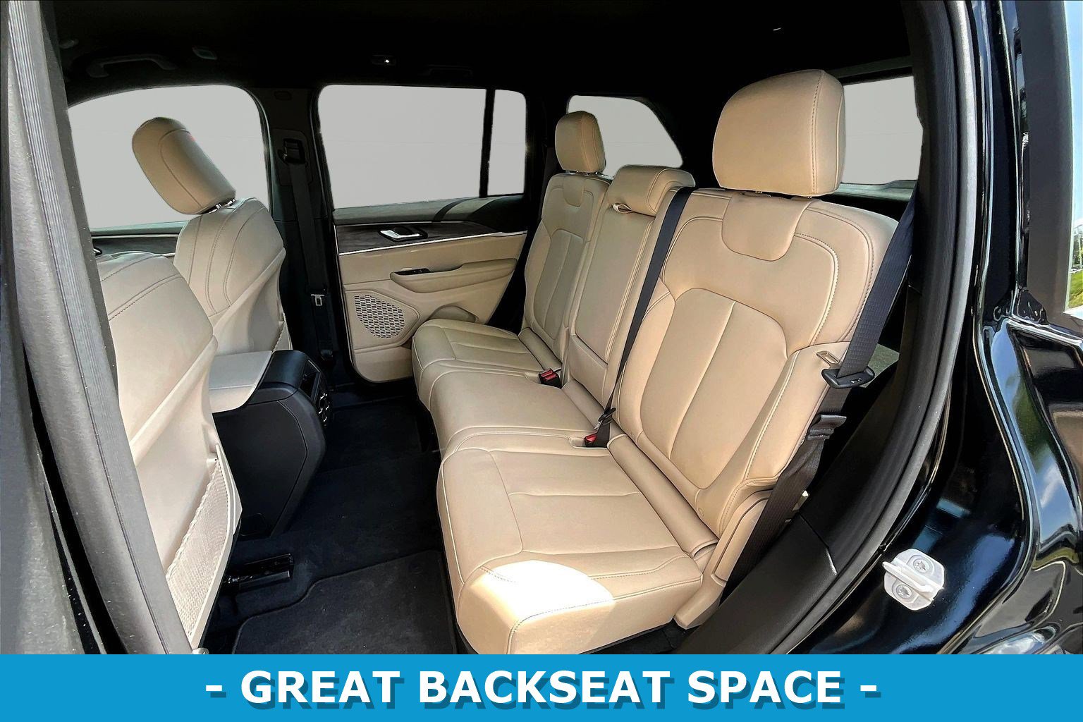 Used 2025 Jeep Grand Cherokee Limited AWD/4WD image 22
