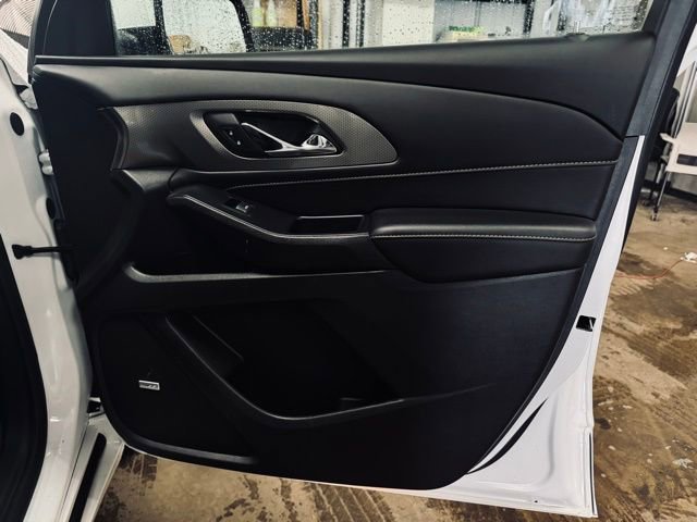 Used 2022 Chevrolet Traverse Premier w/ LPO, Floor Liner Package image 15