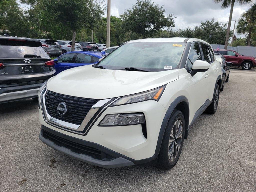 Used 2023 Nissan Rogue SV FWD image 3