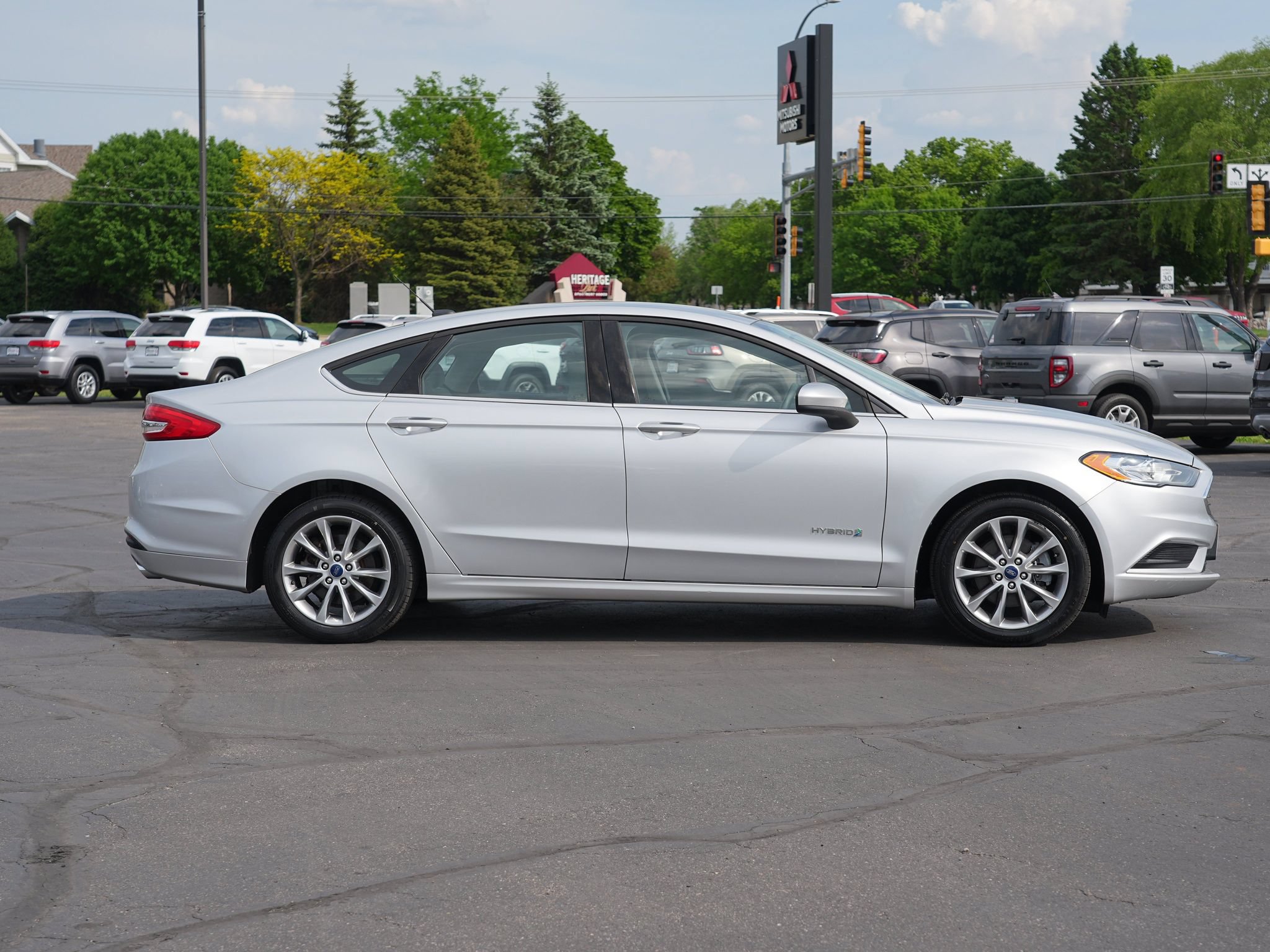 Used 2017 Ford Fusion S FWD image 2