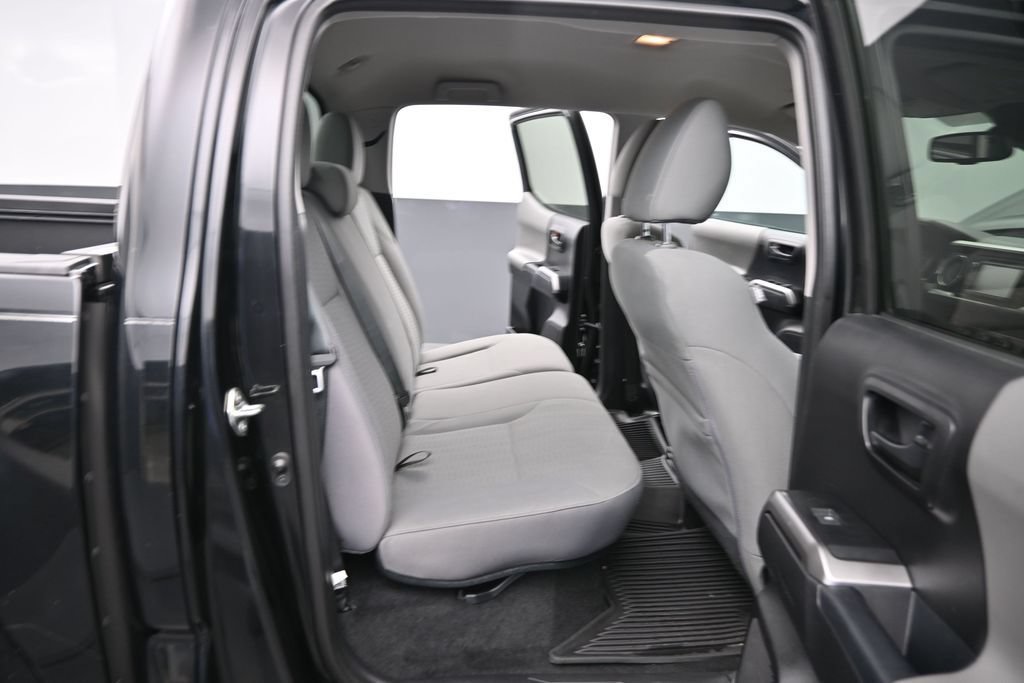 Used 2019 Toyota Tacoma SR5 RWD image 17