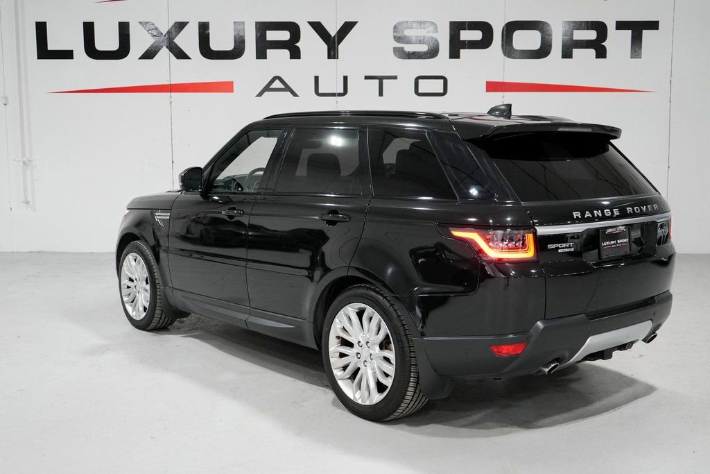 Used 2017 Land Rover Range Rover Sport HSE image 3