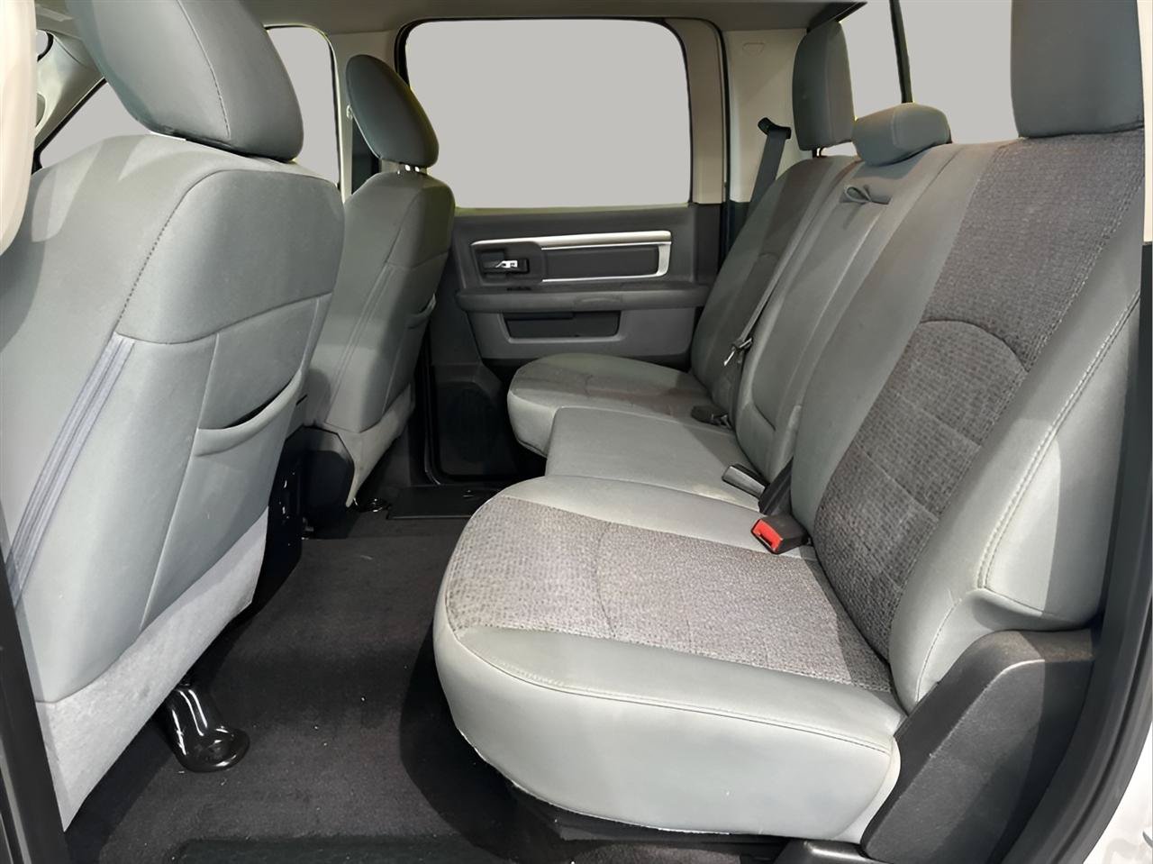 Used 2018 RAM 3500 Big Horn AWD/4WD image 13