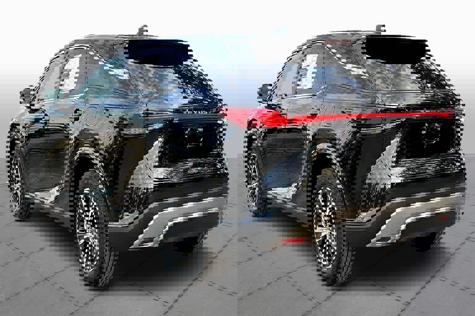 Used 2024 Lexus RX 350 FWD w/ Technology Package image 11