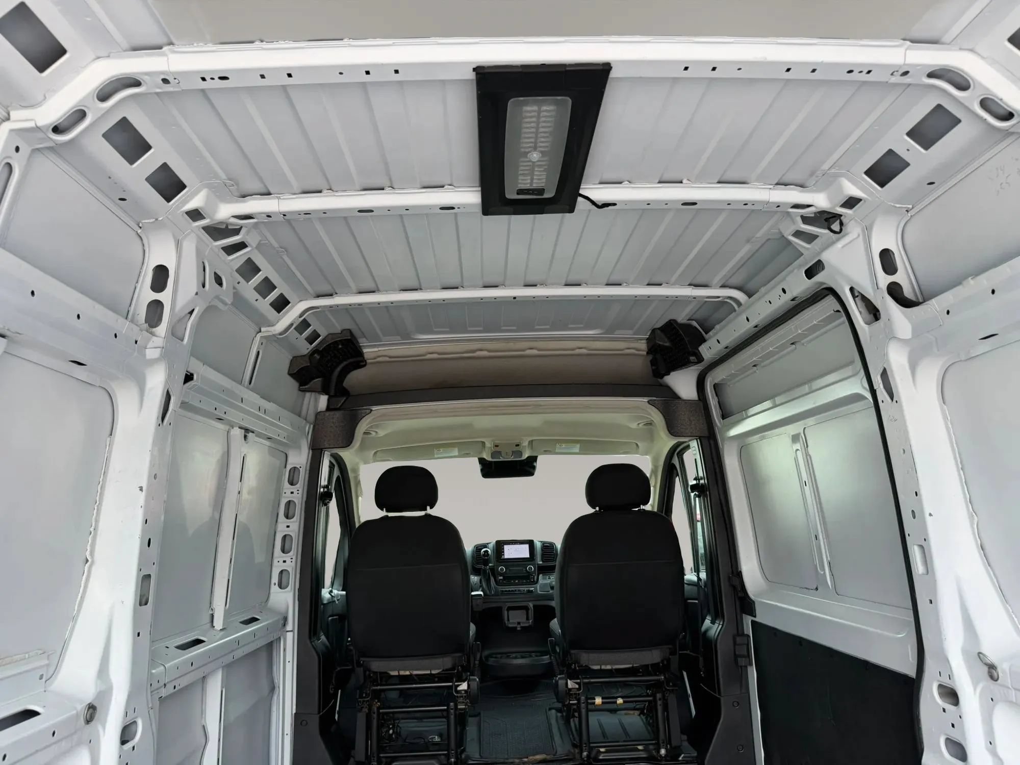 Used 2023 RAM ProMaster 2500 FWD image 32