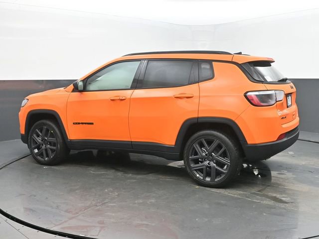New 2026 Jeep Compass Latitude w/ Sun and Sound Group AWD/4WD image 3
