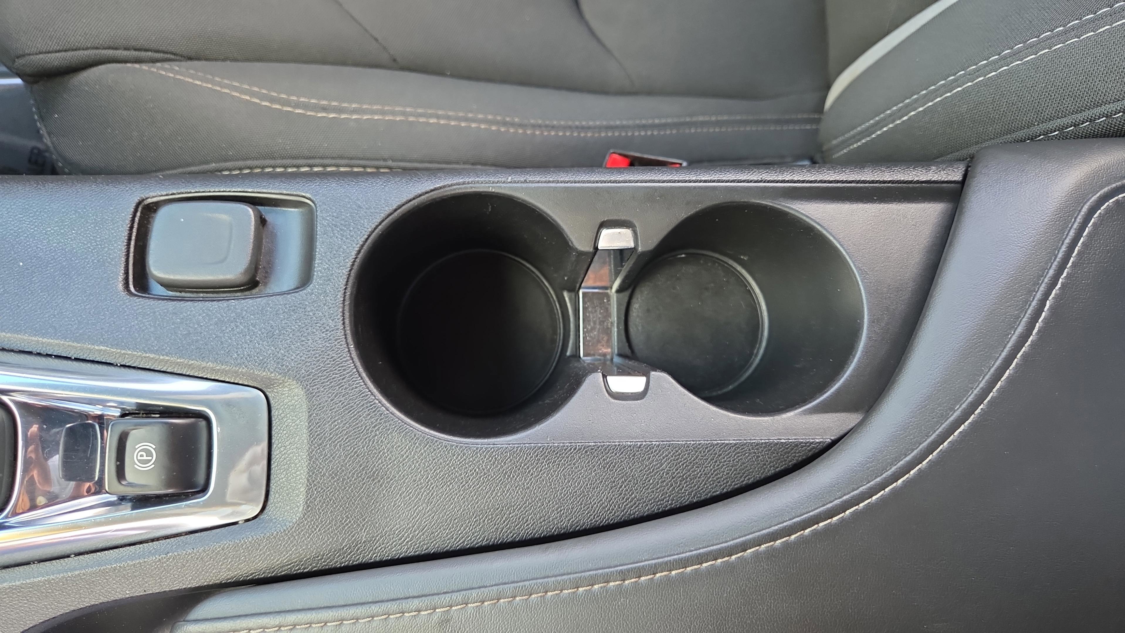 Used 2019 Chevrolet Camaro LT RWD image 36