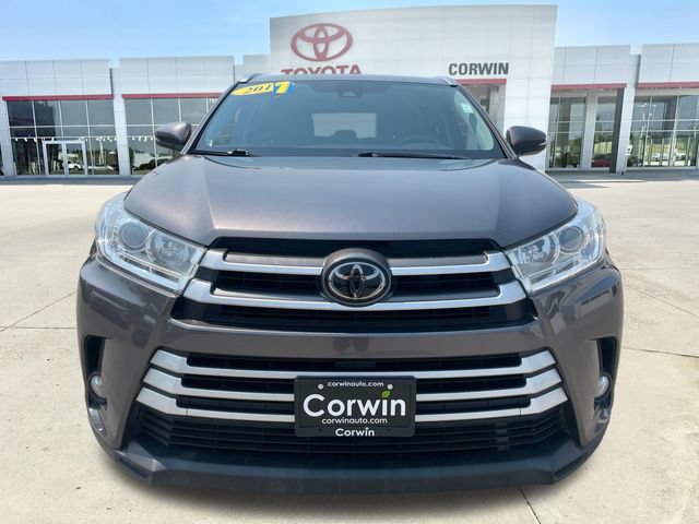 Used 2017 Toyota Highlander XLE w/ Protection Package #3 AWD/4WD image 8