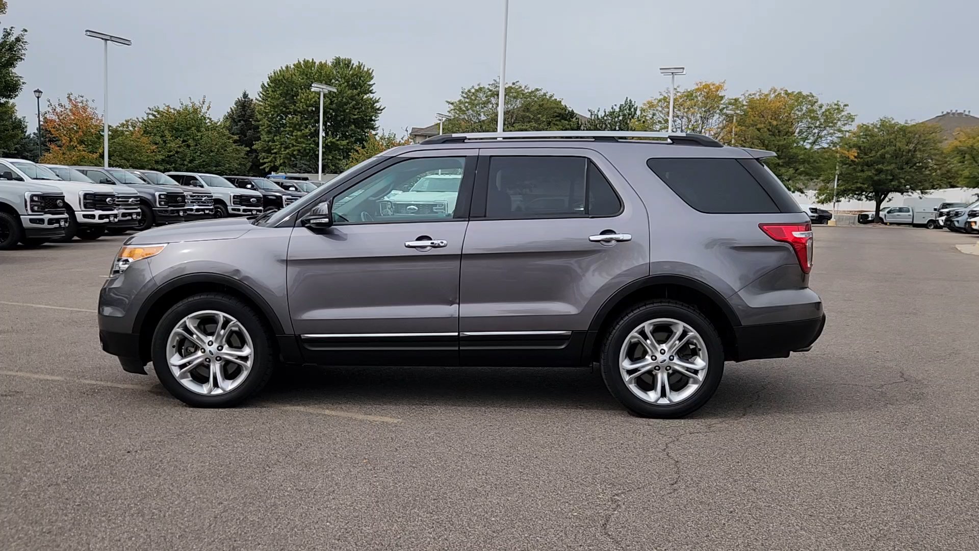 Used 2014 Ford Explorer Limited w/ Equipment Group 301A AWD/4WD image 23