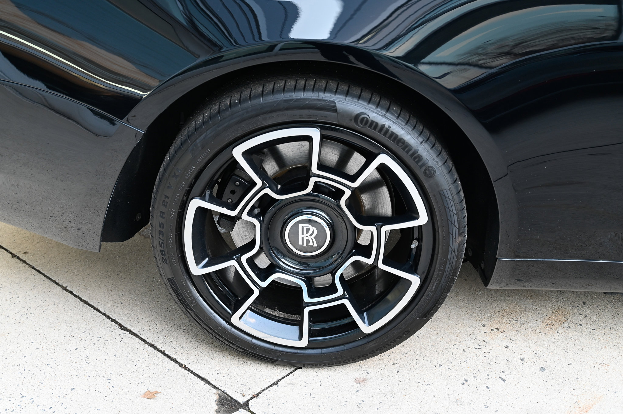 Used 2017 Rolls-Royce Wraith image 11