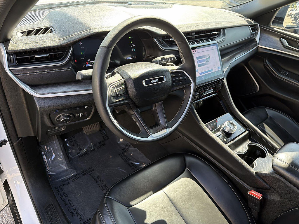 Used 2024 Jeep Grand Cherokee Limited 4xe AWD/4WD image 9