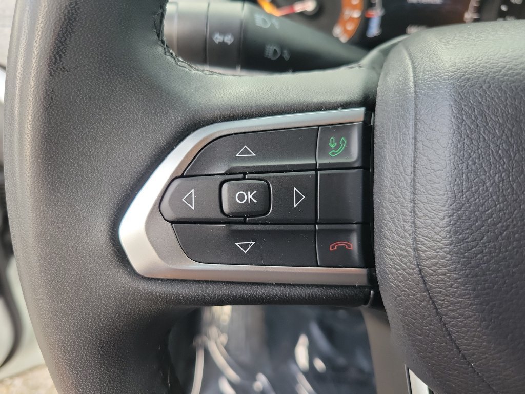 Used 2024 Jeep Compass Latitude AWD/4WD image 19