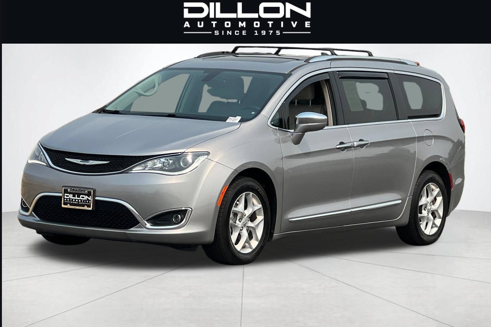 Used 2020 Chrysler Pacifica Limited FWD image 8