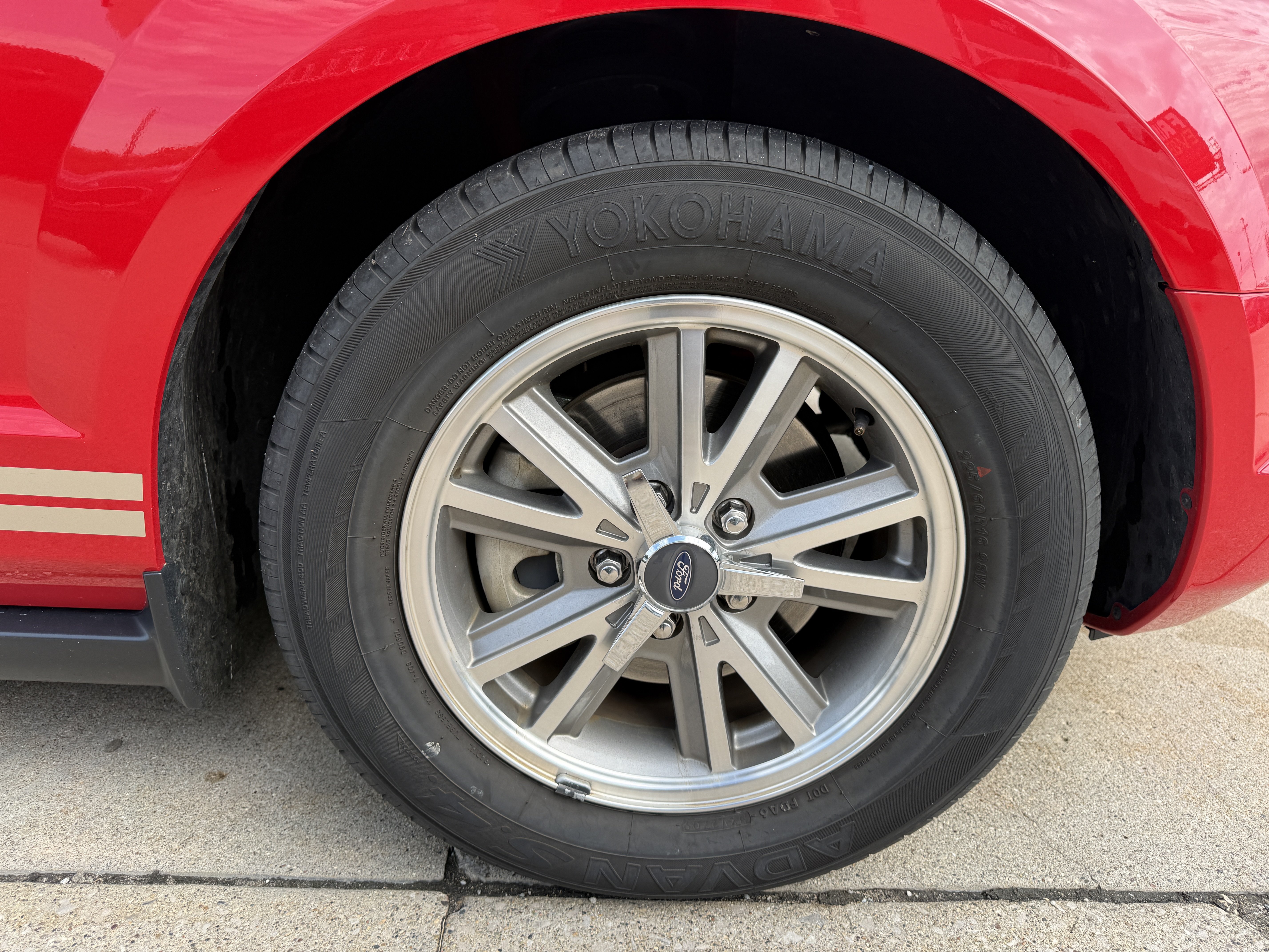 Used 2005 Ford Mustang Premium RWD image 23
