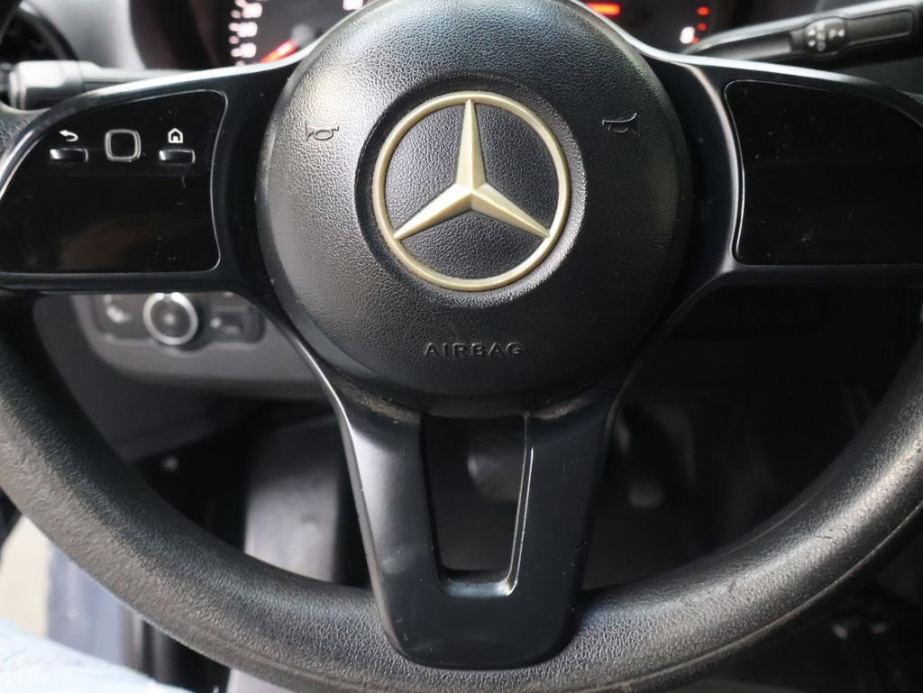 Used 2018 Mercedes-Benz Sprinter 2500 image 16