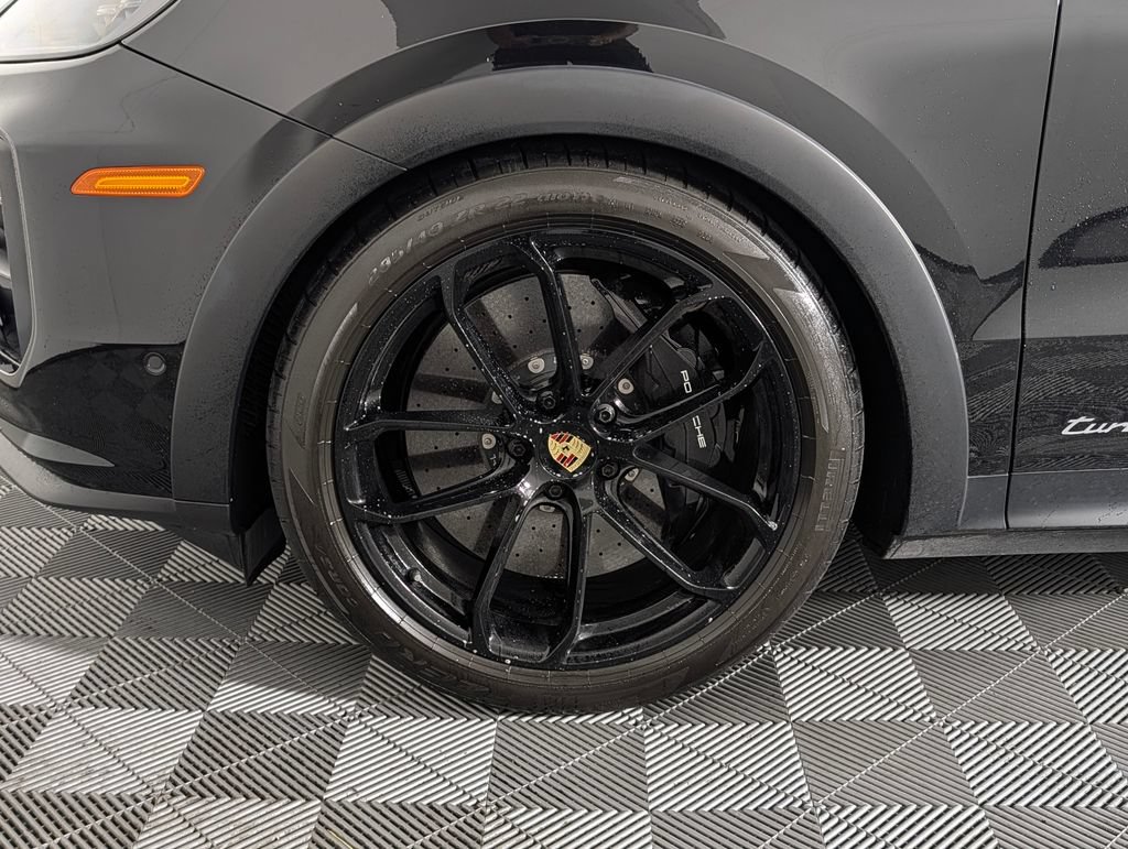 Certified 2024 Porsche Cayenne Turbo GT AWD/4WD image 10