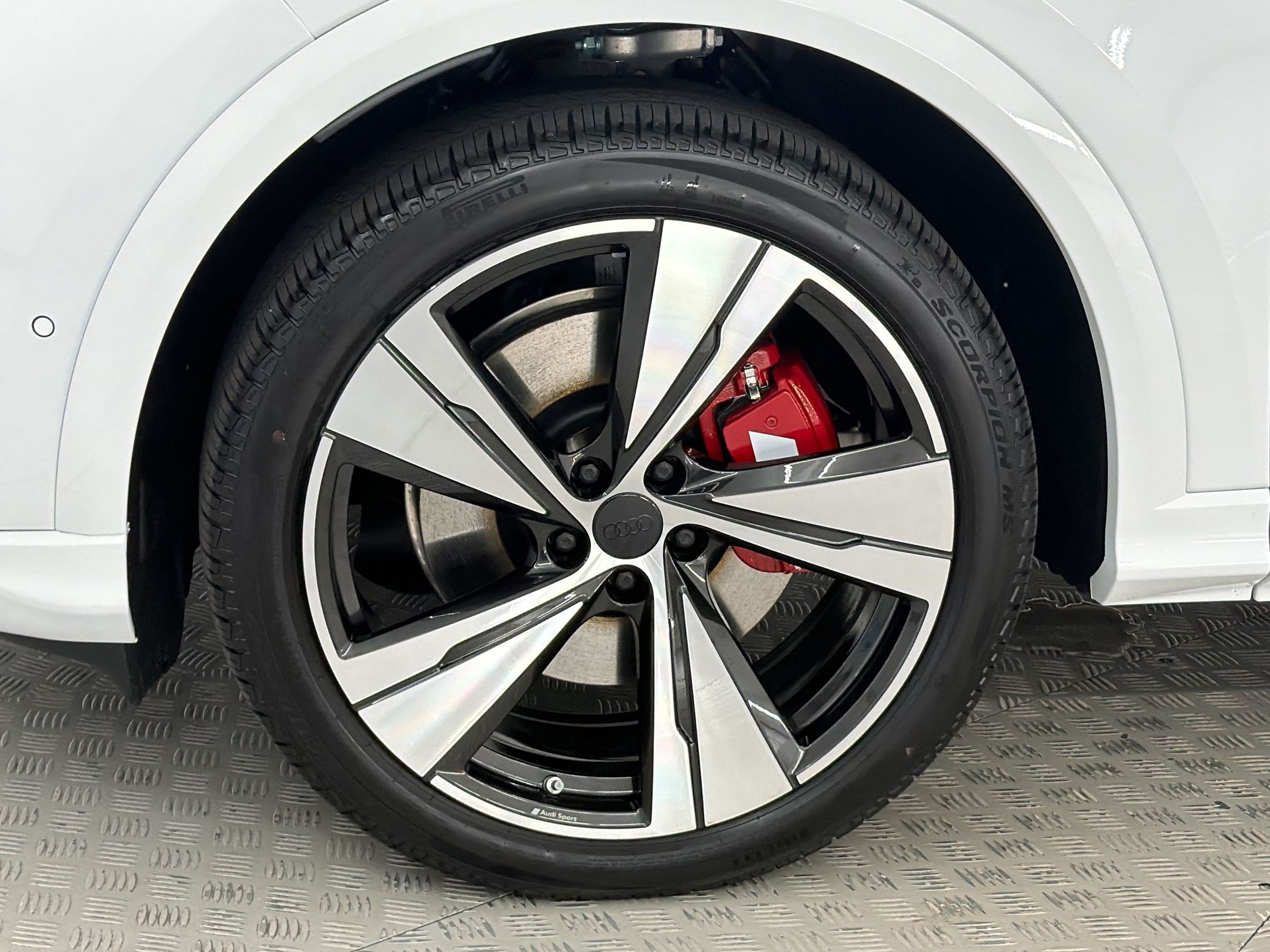 New 2026 Audi SQ5 Prestige AWD/4WD image 13
